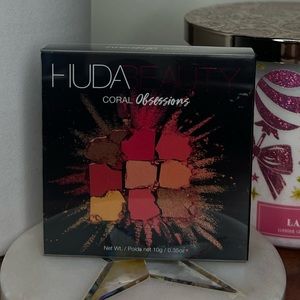 🆕 Huda Beauty Coral Obsessions Palette